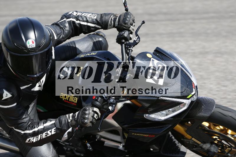 /Archiv-2025/09 22.04.2025 Cornu Master School ADR/rot-rouge/46